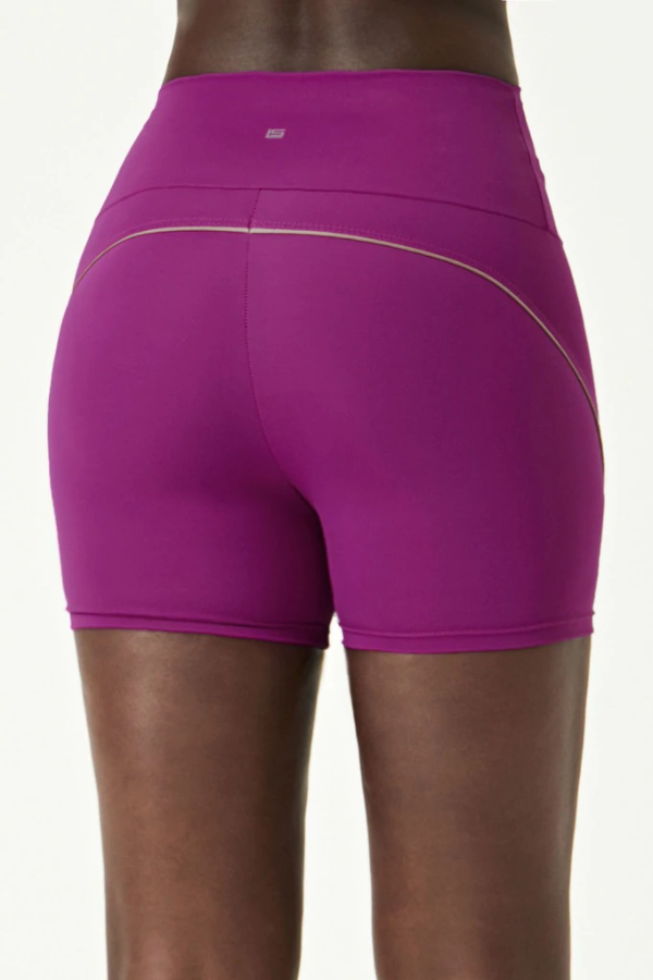 Hypnotic Piped Short